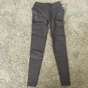 SKIMS Recycled Legging. Size XXS/XS